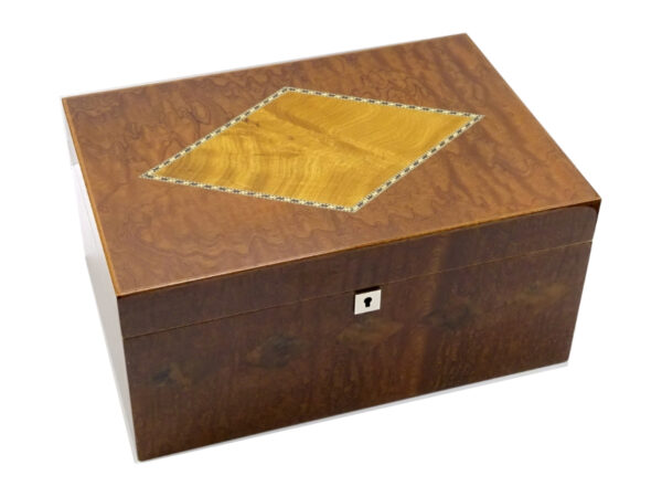 Humidor 80 szivar részére, spanyol cedrusfa szivar doboz, párásítóval, digitális hygrometer - intarziás - Image 3