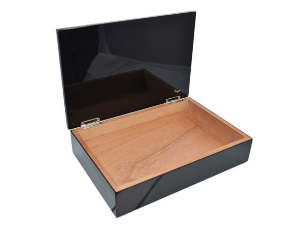 Humidor 10 szál szivar részére, lakkfekete, spanyol cédrusfa szivar tároló doboz - Image 3