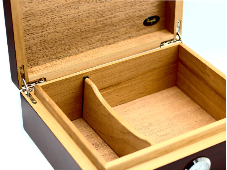 Humidor 30 szál szivar részére, spanyol cédrusfa szivartartó doboz, párásító és külső hygrometer - bordó, Angelo - Image 4