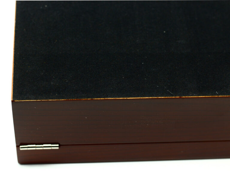 Humidor 30 szál szivar részére, spanyol cédrusfa szivartartó doboz, párásító és külső hygrometer - bordó, Angelo - Image 7