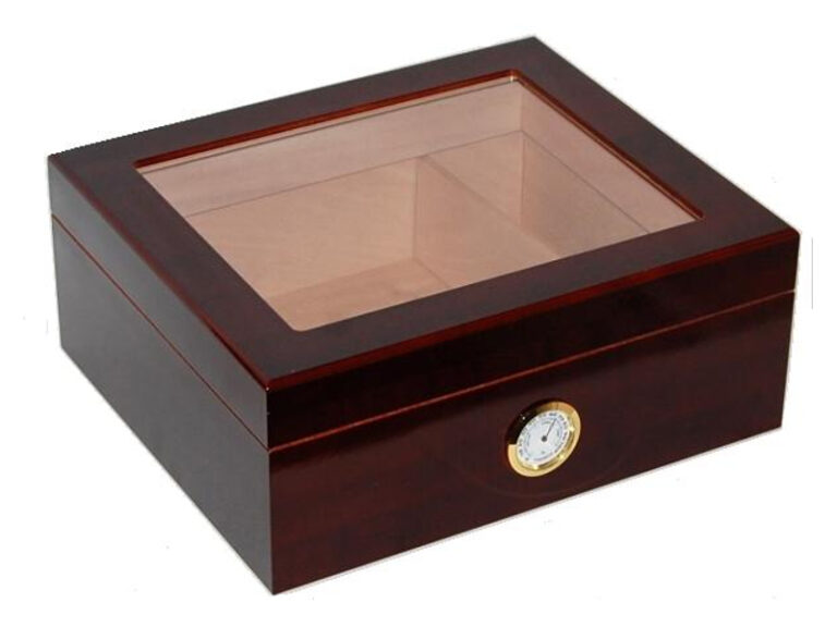 Humidor 40 szál szivar részére, bordó színű, cédrusfa, üveg tetővel, párásító és külső hygrometer - nagyon szép!