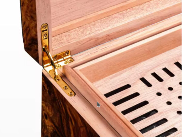 Luxus Humidor 60-80 szál szivar részére, Habana spanyol cédrusfa szivar doboz, párásítóval, hygrométerrel - Image 9
