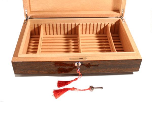 Exkluzív Humidor 60 szál szivar részére, spanyol cédrusfa szivar tároló doboz, párásító, hygrométer - íves - Image 3