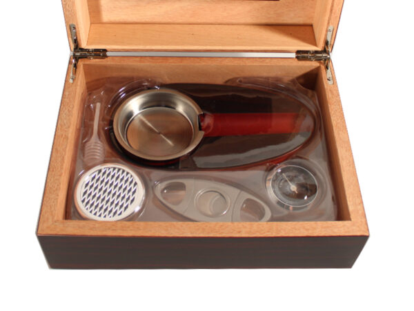 Humidor 30 szivar részére, TIKKfa hatású szivar tároló doboz, hygrométer, párásító + AJÁNDÉK szett! - Image 3