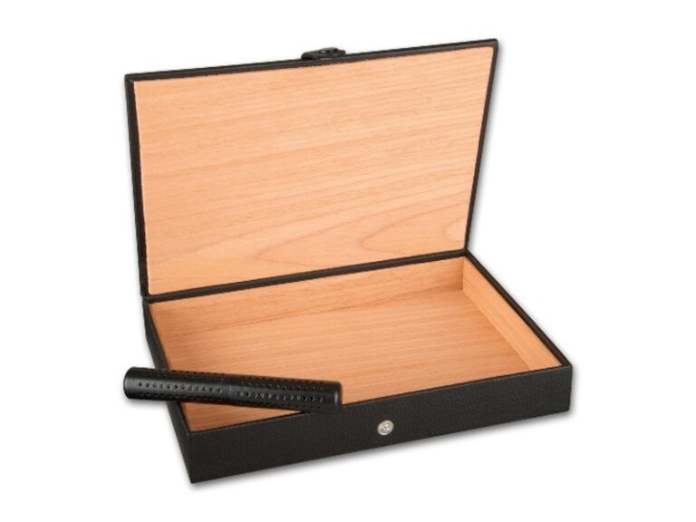Utazó humidor "Columbus" - cédrusfa szivartartó doboz, párásítóval, fekete bőr borítású - Image 2
