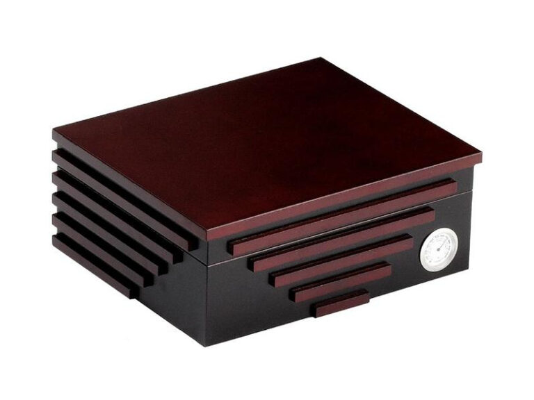 Humidor 40 szál szivarnak, fekete-cseresznye színű, cédrusfa szivar doboz, párásítóval és külső hygrometerrel