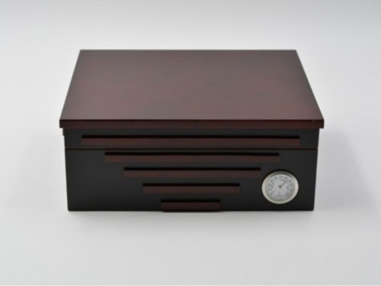 Humidor 40 szál szivarnak, fekete-cseresznye színű, cédrusfa szivar doboz, párásítóval és külső hygrometerrel - Image 3