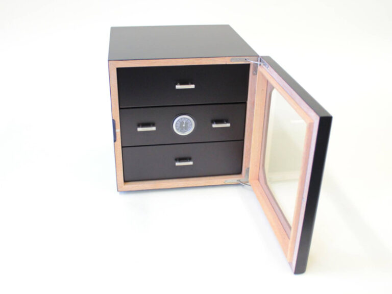 Humidor 80 szivar részére, fekete szivar tartó szekrény, külső hygrometer, üveg ajtó - Image 3