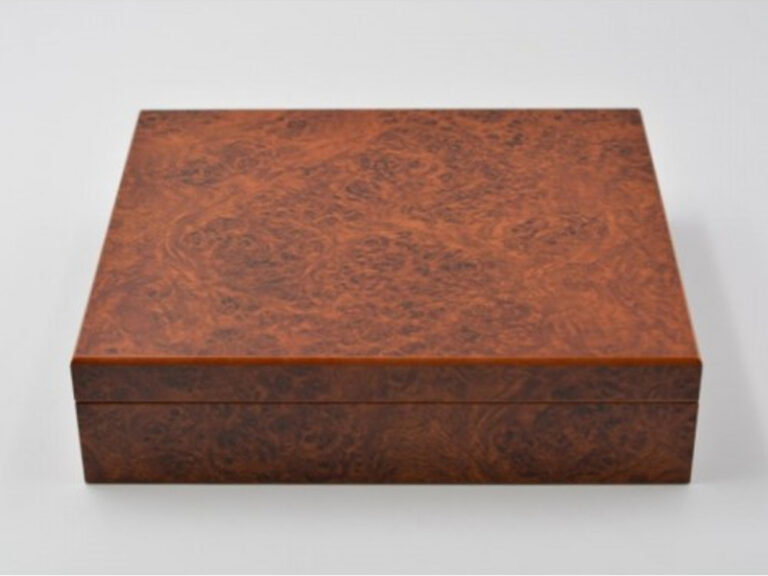 Humidor 25 szál szivarnak, gyökérmintás barna színű, párásítóval - Image 3