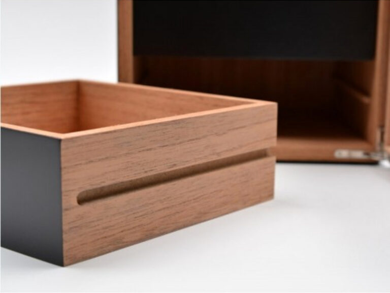 Humidor szekrény 80 szivar részére, 4 fiókkal, külső hygrometer, üveg ajtó - fekete - Image 9