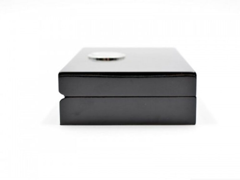 Utazó humidor - cédrusfa szivartartó doboz, párásítóval és külső hygrométerrel, fekete (19x11cm) - Image 2