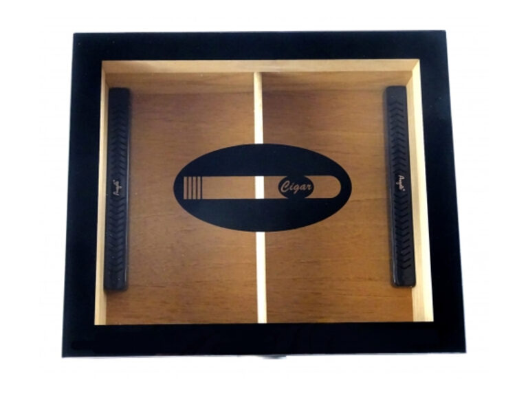 Humidor 50 szivar részére, üveg tetős szivartartó doboz, szivar díszítéssel a tetején, külső hygrometer - Image 2
